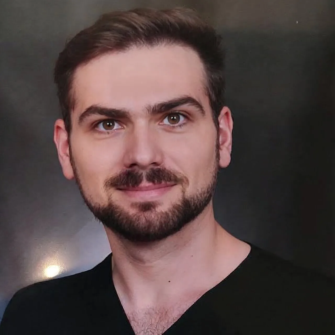 Retrato del Dr. Sebastian Rosental, cirujano hepatopancreatobiliar en CDMX