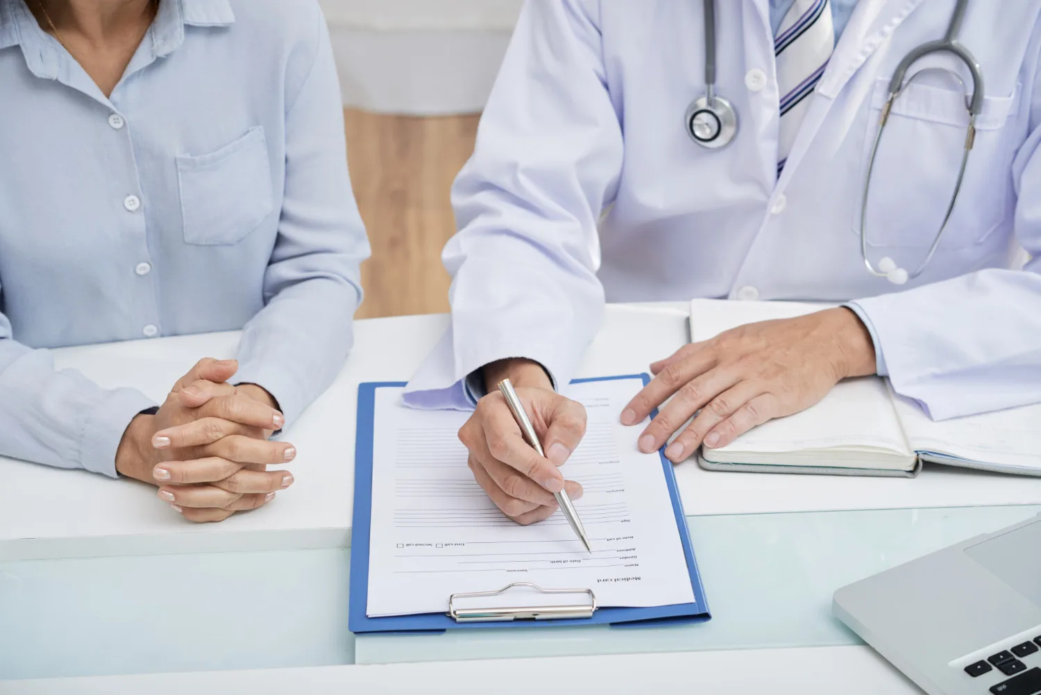 Procedimientos no quirúrgicos y atención especializada